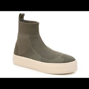 Size 7 J/Slides NYC gray, mesh, platform sneakers